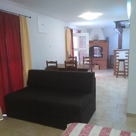 아파트 Opatija 로브란