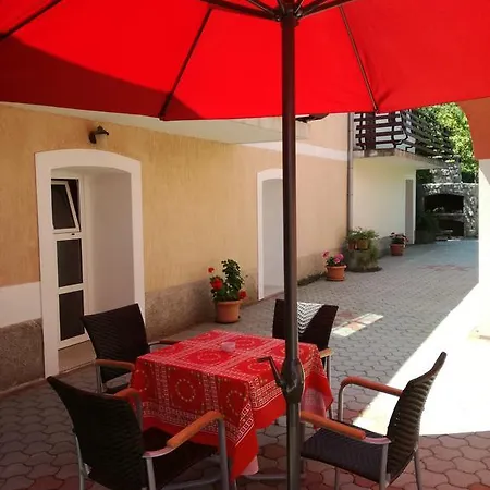 아파트 Opatija 로브란