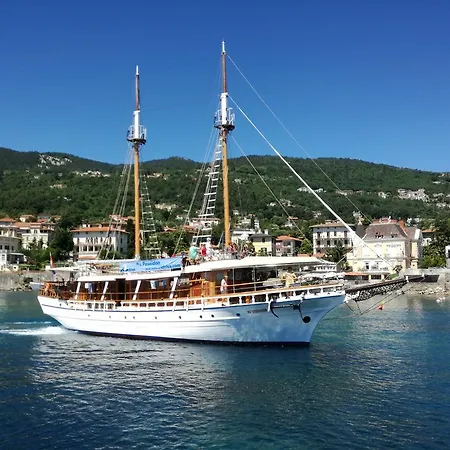 Апартаменты Opatija Ловран